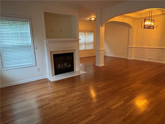 Building Photo - 5055 Hastings Terrace