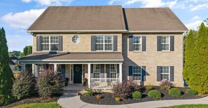 Building Photo - Knoxville 37934 - 4 bedroom 2 bath - call ...