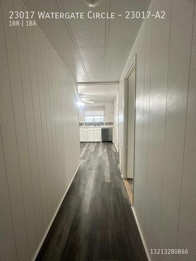 Building Photo - 23017 Watergate Cir