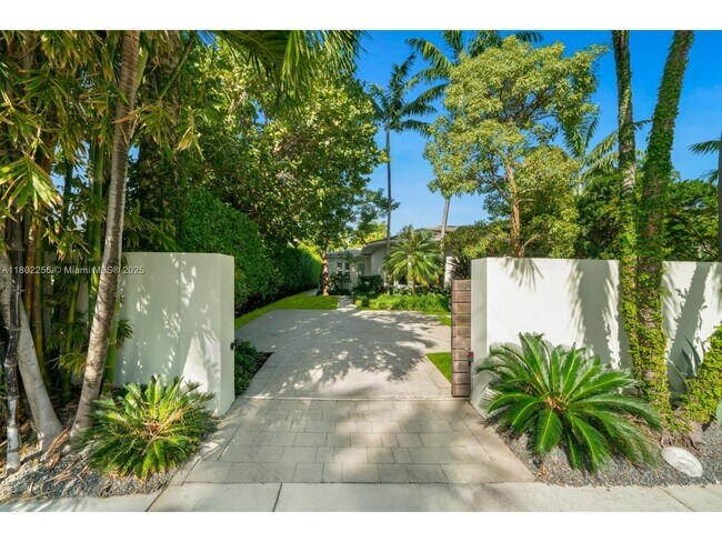Building Photo - 111 5th Dilido Terrace