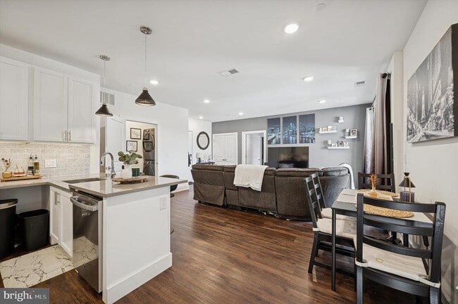 Building Photo - 1148 N 2nd St