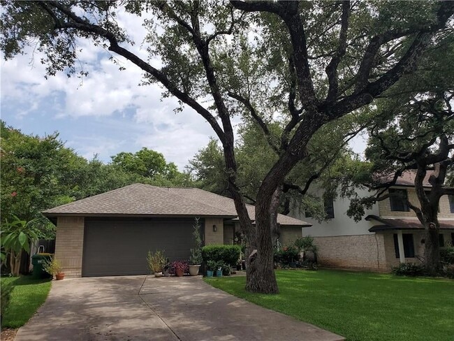 Building Photo - 1809 Dayflower Trce