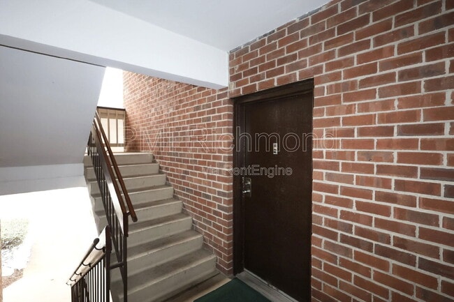 Building Photo - 2113 Turtle Run Dr