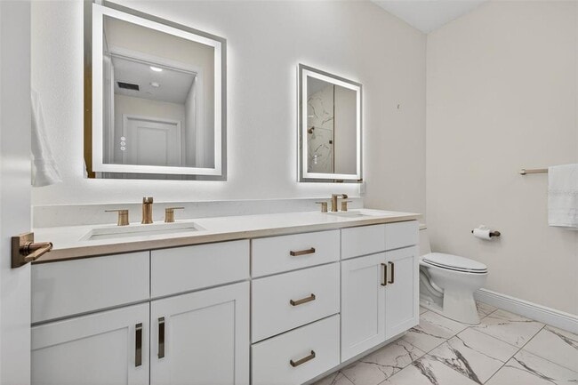 Building Photo - 600 3rd Ave S