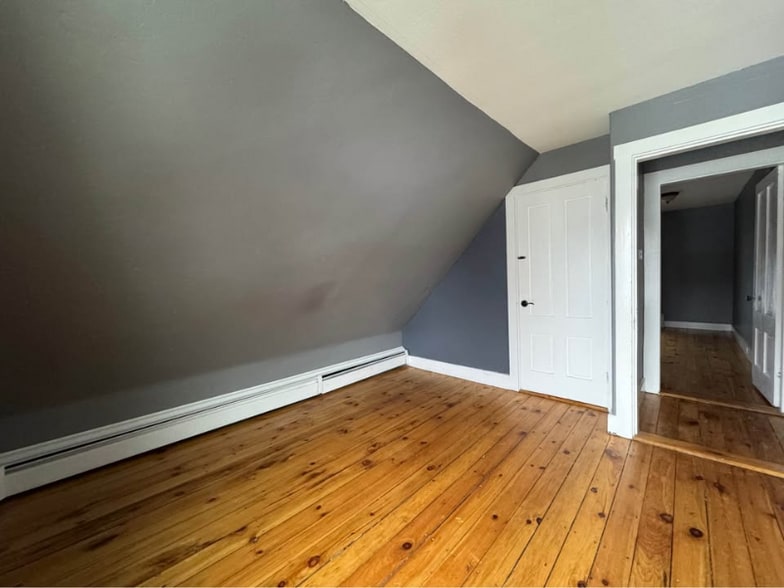 Building Photo - 73 High St