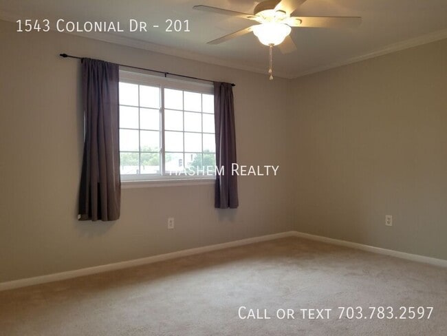 Building Photo - 1543 Colonial Dr