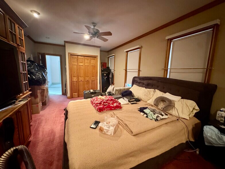 Building Photo - 41 Rich St