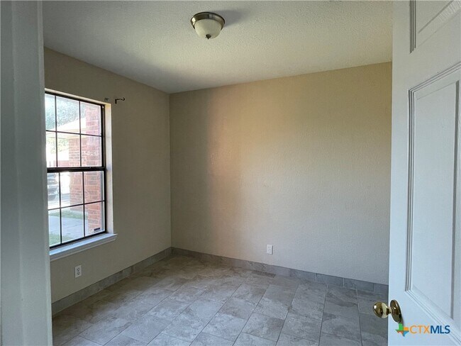 Building Photo - 4101 Pepper Mill Hollow