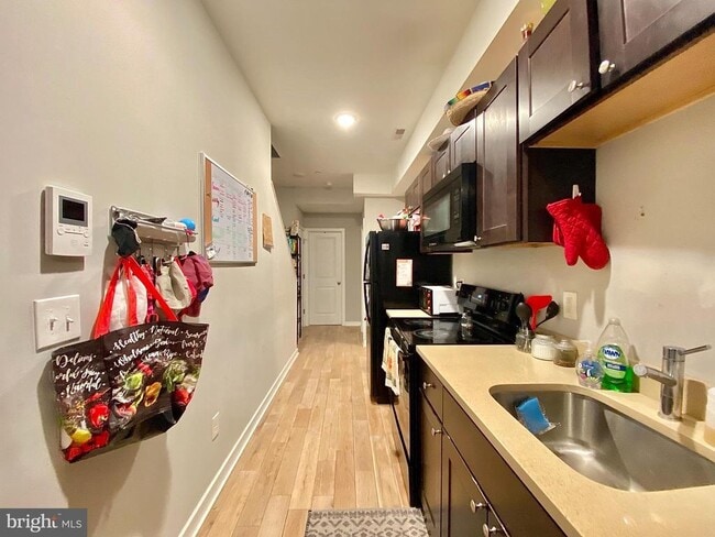 Building Photo - 2020 N Carlisle St