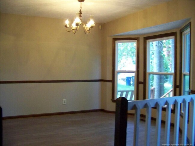 Building Photo - 667 Dowfield Dr