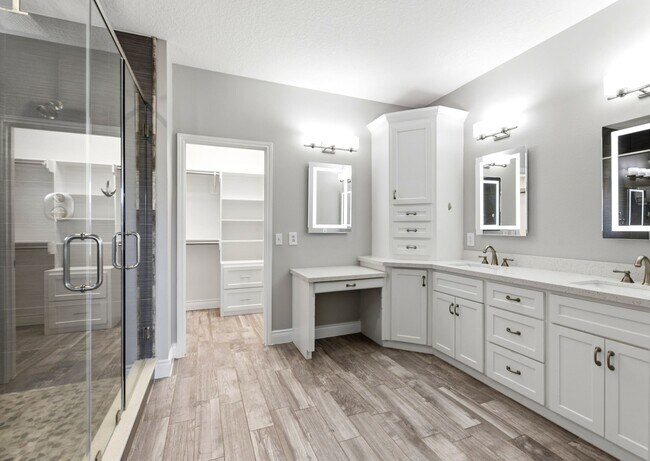 Building Photo - 6231 Presidio Canyon Dr