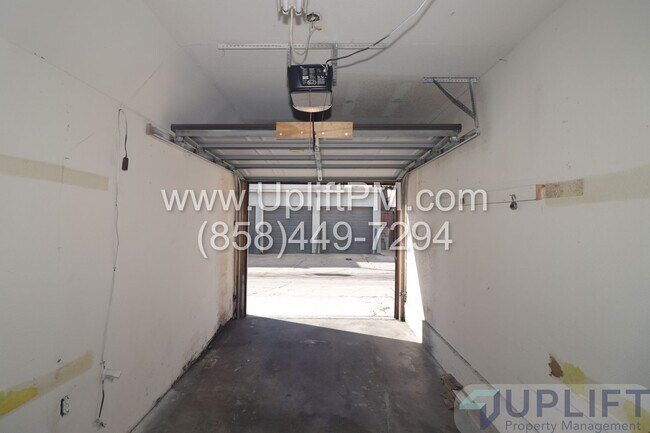 Building Photo - 2-Bed, 2-Bath Condo with One Car Garage