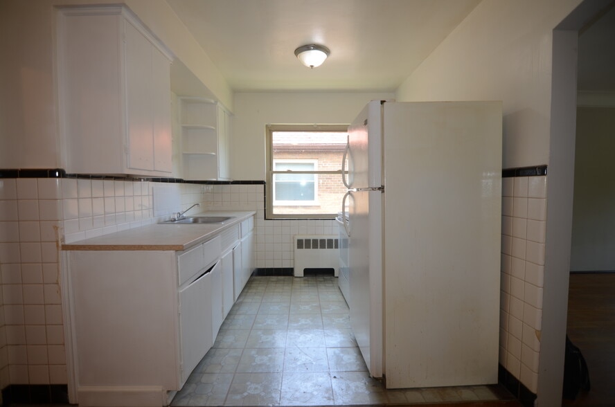 Building Photo - 1623 Section Rd