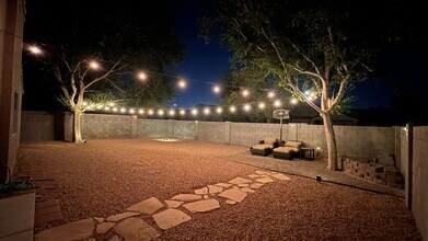 Building Photo - Three Bedroom in Blakeman Ranch!