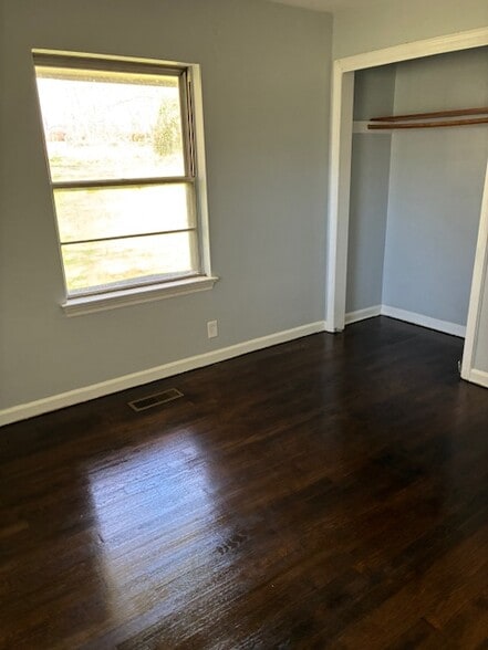 Bedroom 2 - 3521 E Crest Dr