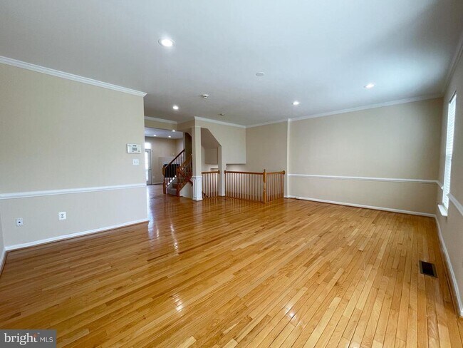 Building Photo - 43670 St Helena Terrace