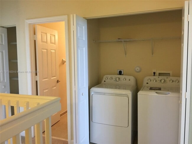 Building Photo - 17107 SW 96th St