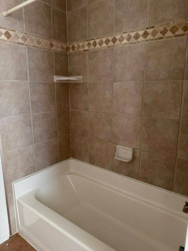 Building Photo - 327 Wildberry Ct
