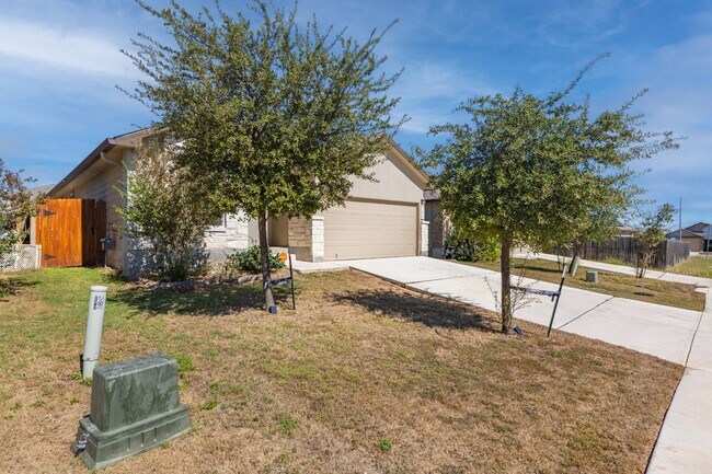 Building Photo - 13026 Maestro Spark