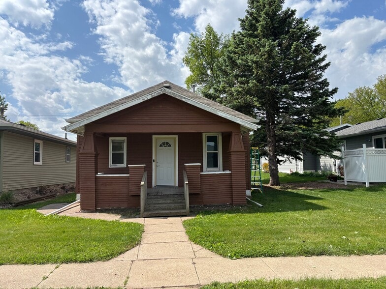Building Photo - 502 E Norris St