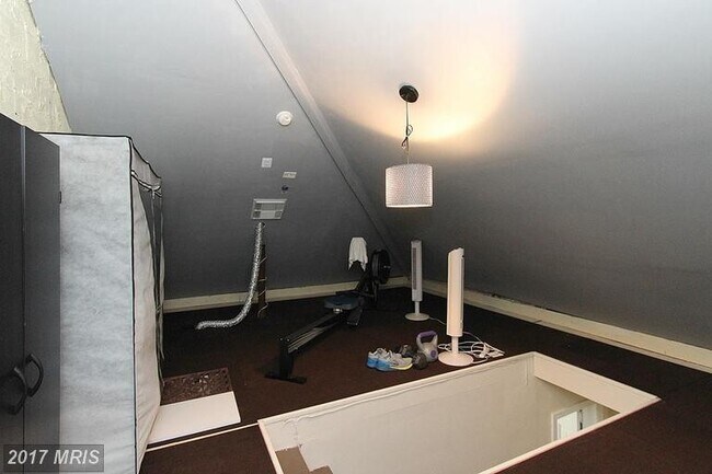 Building Photo - Wonderful Home in Great Arlington Location!