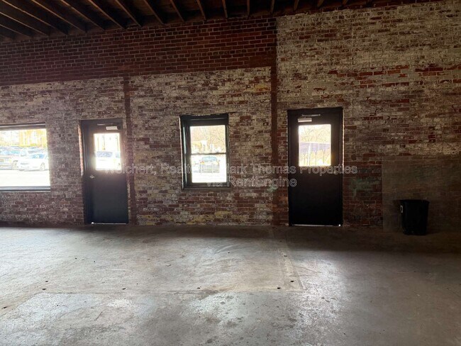 Building Photo - 141 Depot St