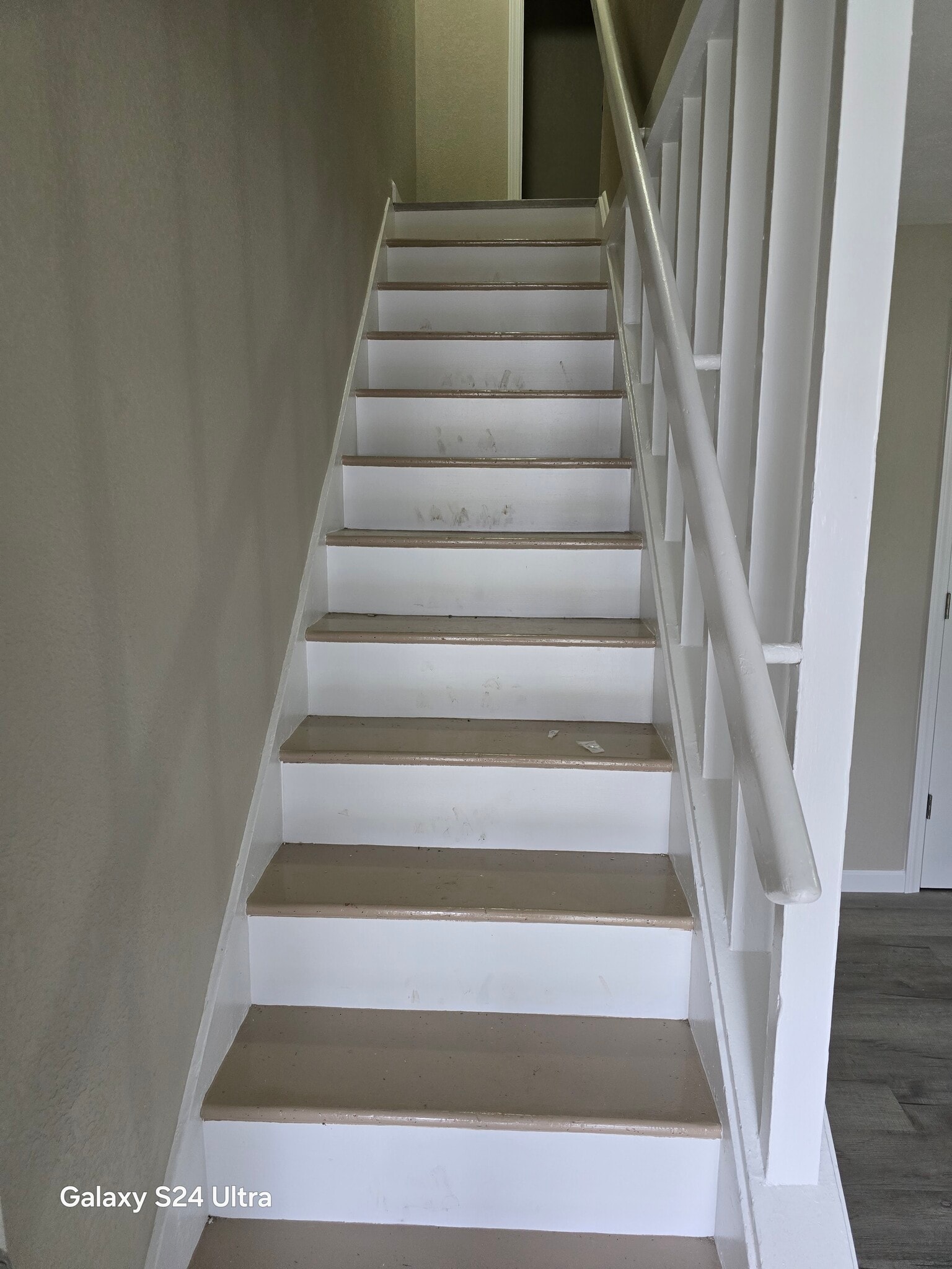 Building Photo - 110 Tacoma Rd