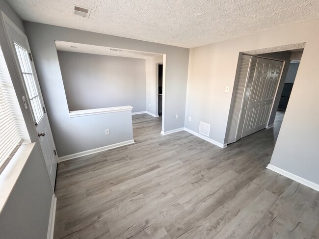 Building Photo - 5749 Charstone Ct