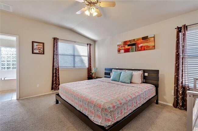 Building Photo - 14221 Willow Tank Dr