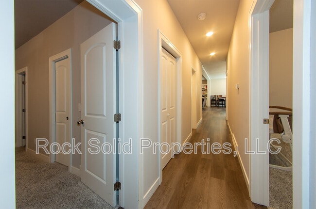 Building Photo - 1638 Elsie Jean Trl