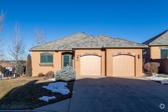 Building Photo - Lovely Ranch Patio Home in D-12!