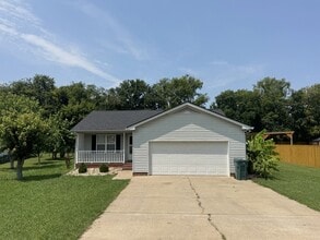 Building Photo - 720 Fields Ln