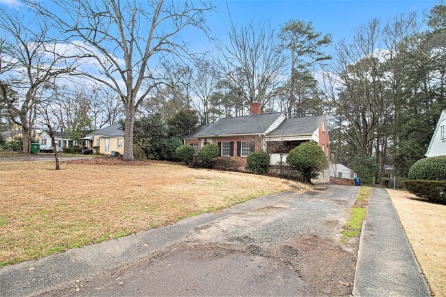 Building Photo - 3 bdrm, 2 bath home near Emory & CDC