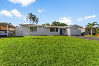 Building Photo - 8580 NW 11th Ct