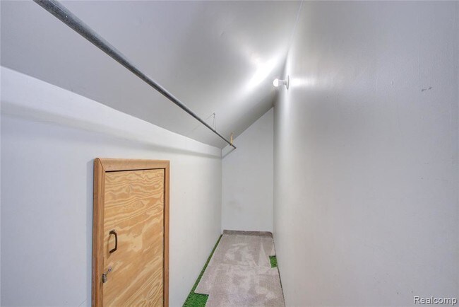 Building Photo - 249 S Chocolay Ave