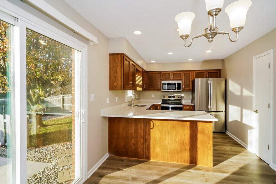 Building Photo - 5349 Tracey Jo Rd