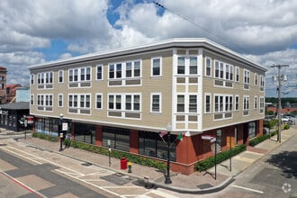 Building Photo - 125 Atwells