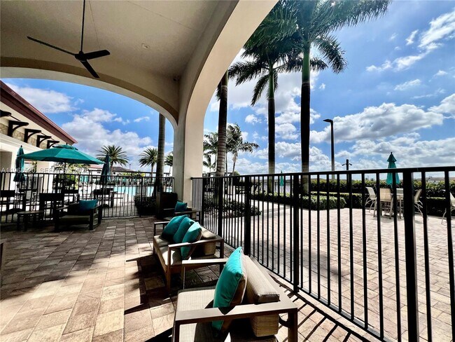 Building Photo - 3354 W 100th Terrace