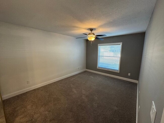 Building Photo - 3166 S Semoran Blvd