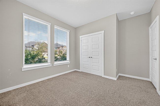 Building Photo - 28611 Hannahs Harbor Ln
