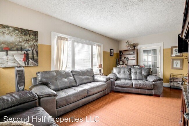 Building Photo - 3 br, 1 bath House - 950 8th Ave S