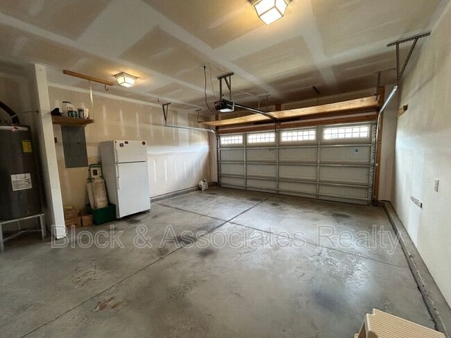 Building Photo - 1464 Land Grv Dr