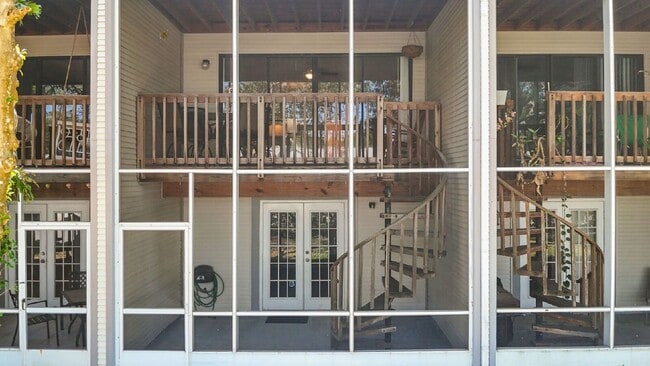 Building Photo - 9479 Tara Cay Ct