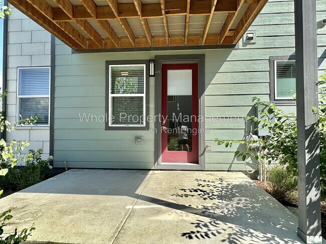 Building Photo - 1580 W 68th Ave