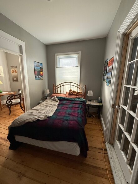 Building Photo - 10 Gilman St