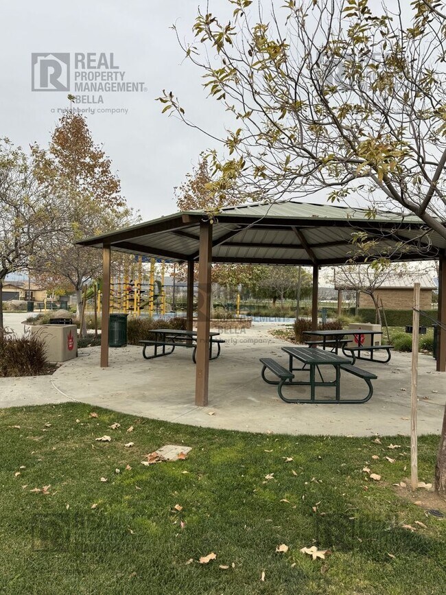 Building Photo - A Home Designed for the Way You Live – Minutes from Talavera Park