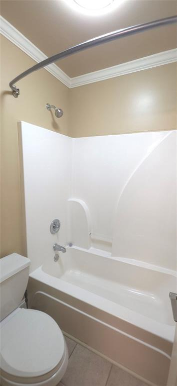 Building Photo - 606 Lakeshore Ct
