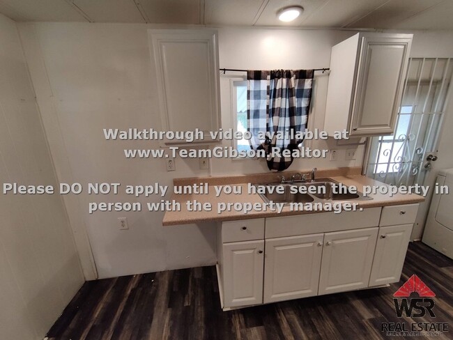 Building Photo - 3 Bedroom Home in Lake Elsinore