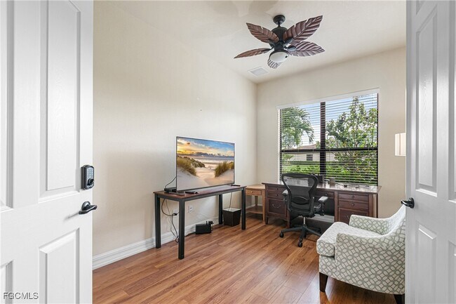 Building Photo - 11006 Longwing Dr