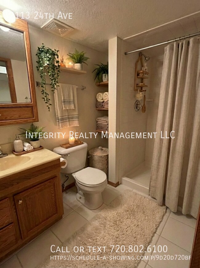 Building Photo - 2113 24th Ave